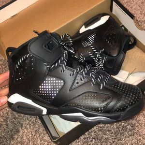 Nike Jordan’s retro 6